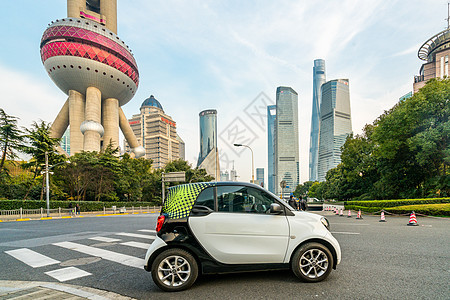 上海外滩共享汽车背景图片