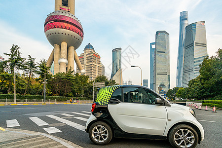 上海外滩共享汽车背景图片