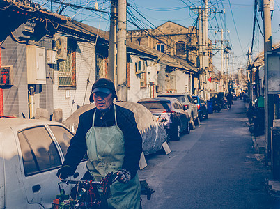 罍街穿梭在北京胡同的老手艺人背景