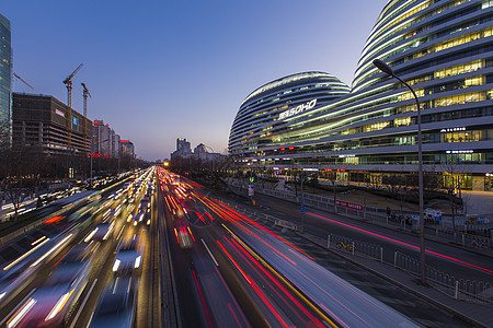 北京梦想快节奏的城市车流背景