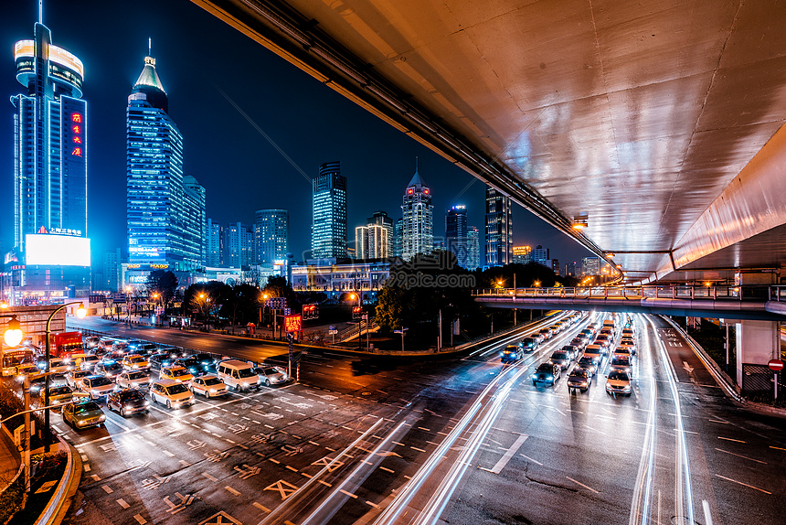 上海城市夜景车流图片