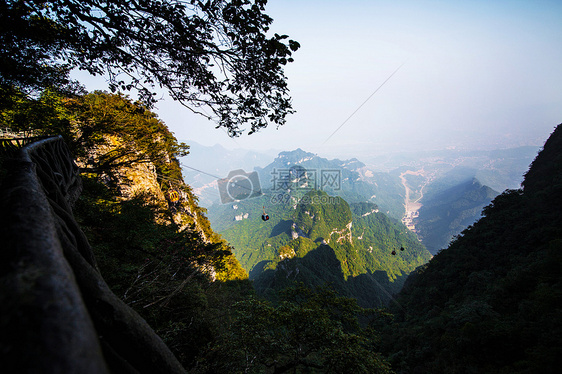 张家界天门山图片