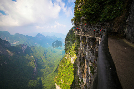 张家界天门山图片