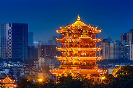 武汉天河机场黄鹤楼夜景背景