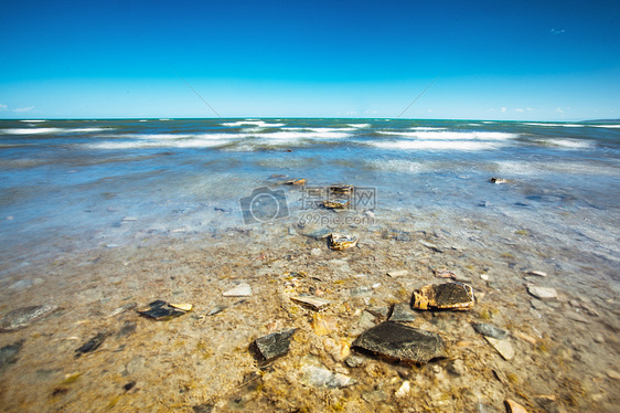 运动的海浪沙滩风景 背景 纯净图片