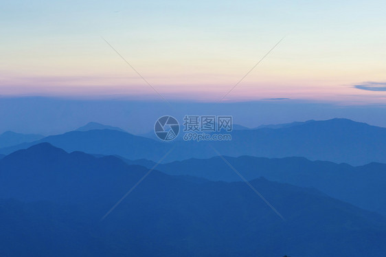 河南郭亮村日出图片