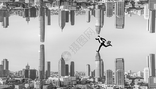 对称超现实主义人在城市高楼上奔跑设计图片
