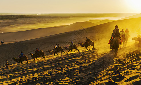 沙漠之旅沙漠挑战高清图片