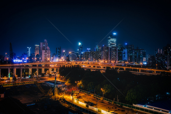 城市车流夜景图片