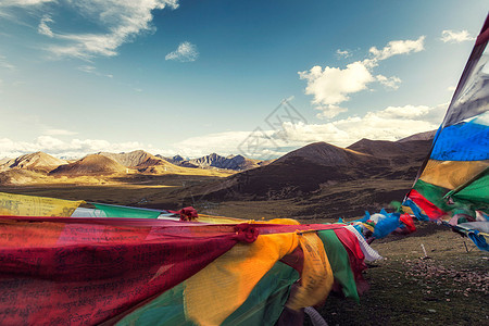 米拉山口背景