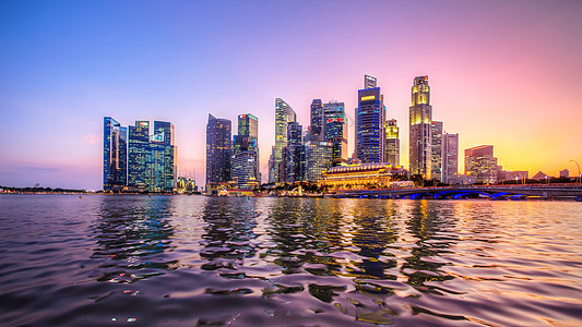 新加坡繁华的金融摩天楼群图片
