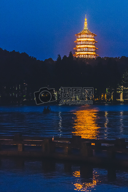 西湖长桥雷峰塔图片