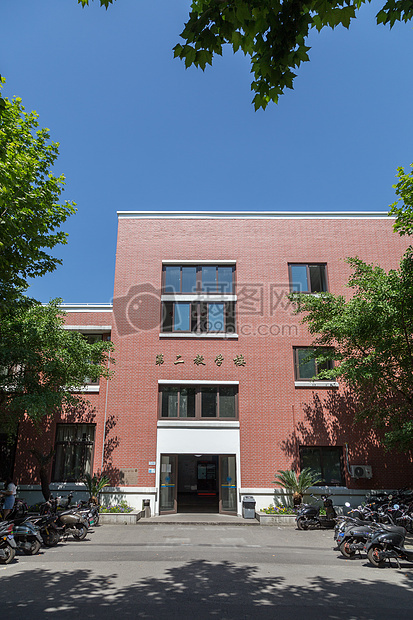 大学里的教学楼