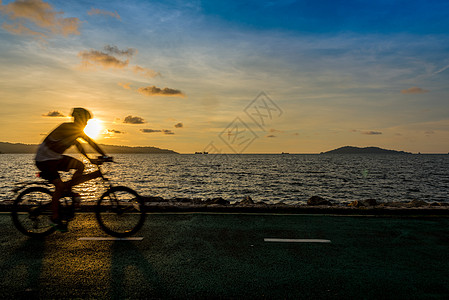 马来西亚海滨日落高清图片