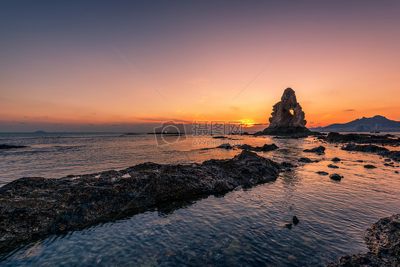 夕阳大海图片