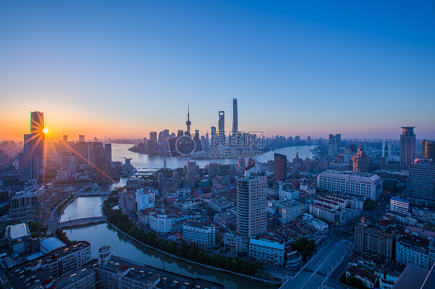 上海城市建筑日出风光日落夕阳东方明珠地标黄浦江图片