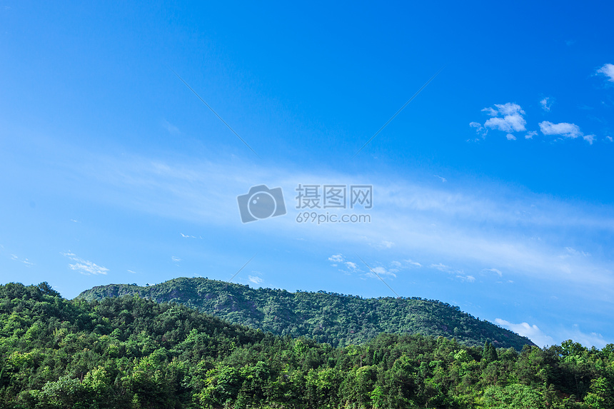 清新自然山蓝天白云背景高清图片下载 正版图片 摄图网 清新自然山蓝天白云背景高清图片下载 正版图片 摄图网