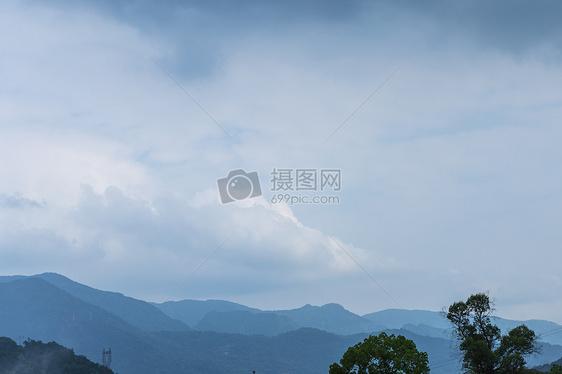 大气多云意境山脉自然风景图片