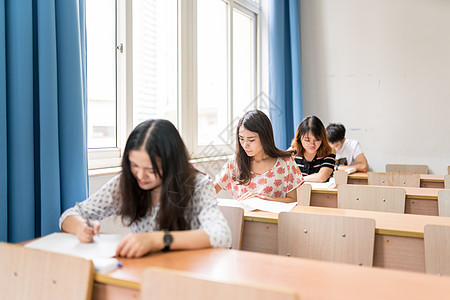 学校学习毕业考试图片