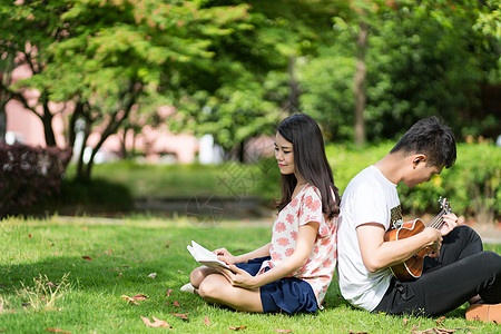 学校学习毕业考试图片