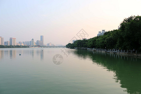 南宁  湖面  城市图片