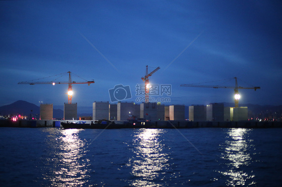 港口的夜晚图片