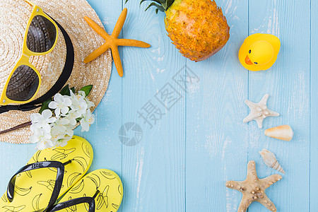 海星菠萝装饰夏日草帽墨镜拖鞋凤梨素材背景