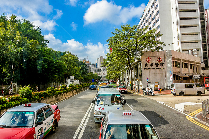 香港城市的蓝天白云图片