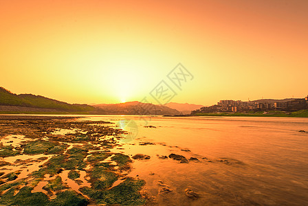 夕阳山水图片