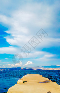 云南大理-洱海的蓝天白云高清图片