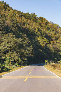 山间道路马路小路背景图片