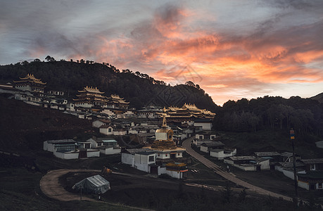 夏河拉卜楞寺郎木寺日出背景