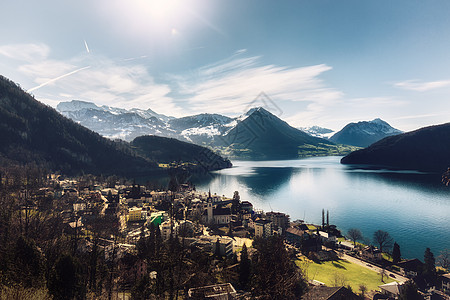 俯瞰山脉瑞士自然风光背景