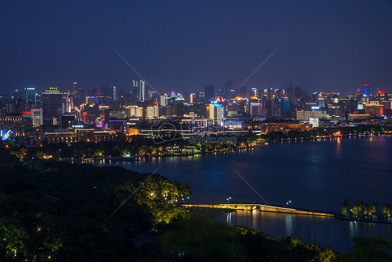 西湖夜景图片