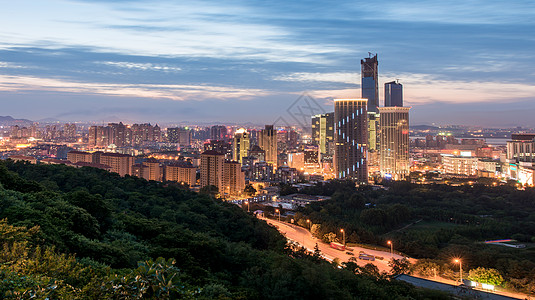 城市夜晚路灯大连夜景背景