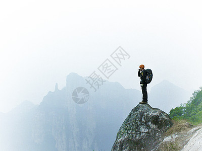 登山者背景图片