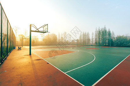 篮球PPT清晨的篮球操场背景