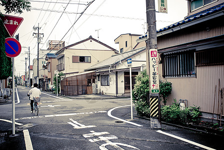 日本行人日本福冈街景背景