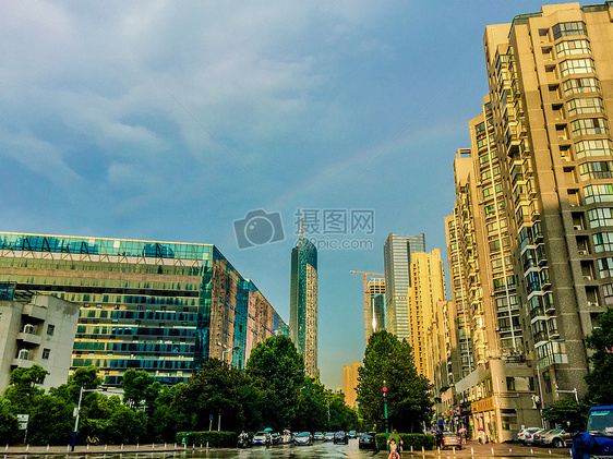 雨后彩虹图片