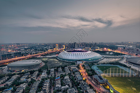 天津奥林匹克中心体育场夜景图片