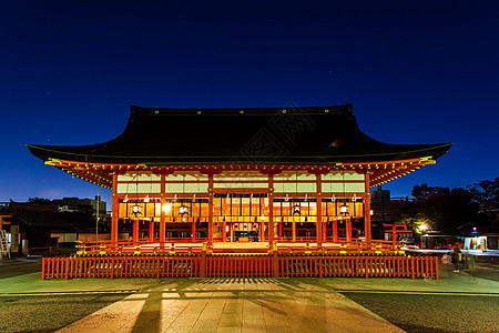 伏见稻荷神社夜景图片