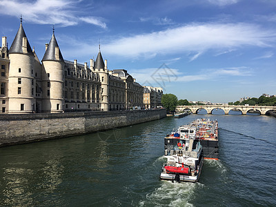 法国街景巴黎塞纳河背景