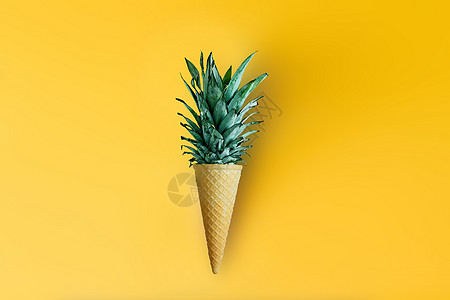水果糖果菠萝叶的冰淇淋蛋筒设计图片