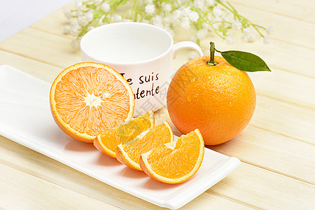 切开的橘子橙子现的高清图片
