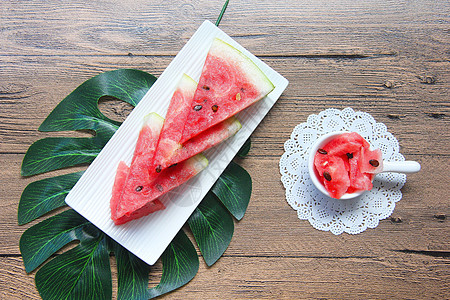 夏季新鲜美味水果西瓜图片