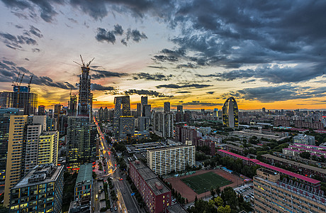 夕阳下的北京cbd背景图片