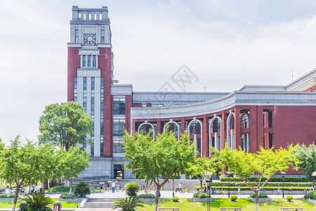 上海华东政法大学教学楼背景