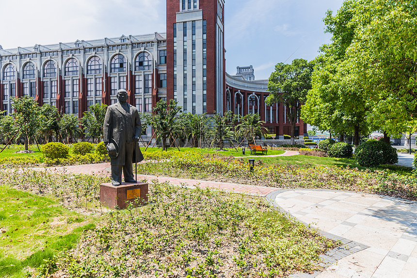 上海华东政法大学教学楼