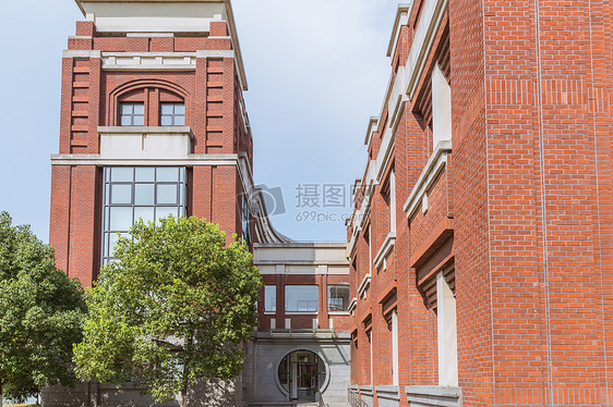 上海华东政法大学教学楼图片