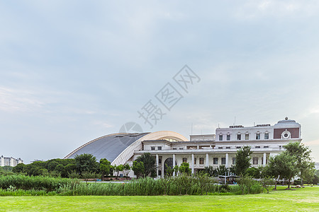 上海视觉艺术学院教学楼背景